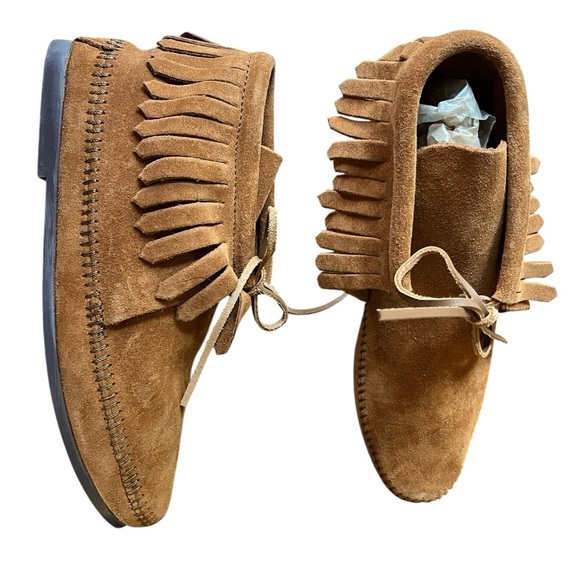 MINNETONKA Brown Suede with Fringe Leather Lace-Up Women\'s 8 Booties